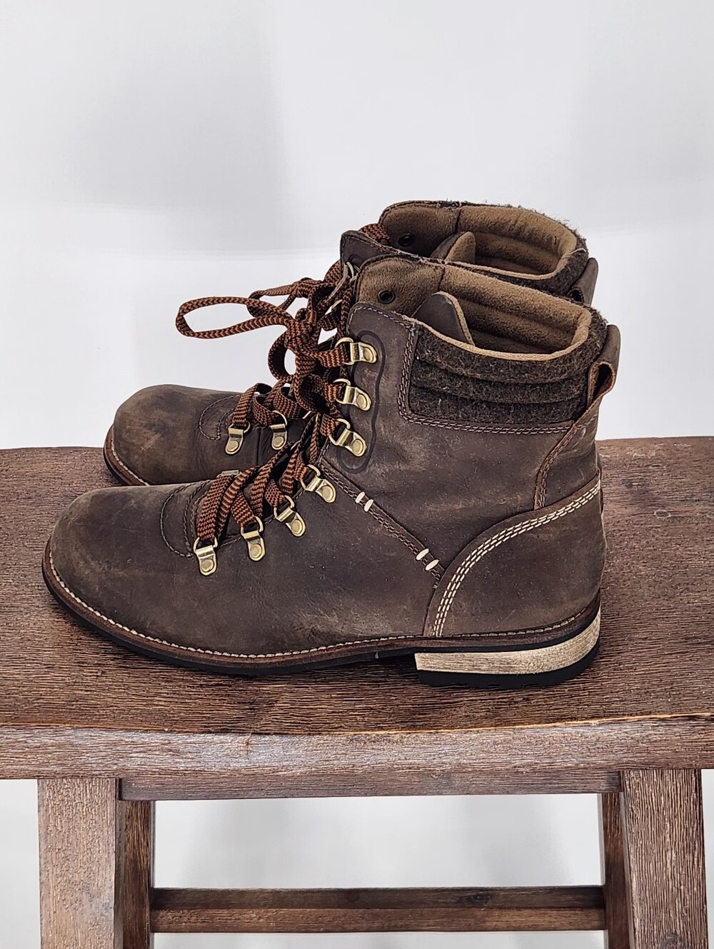 Kodiak Womens Surrey II Hiking Boots Brown Leather 200g Thinsulate Size 10